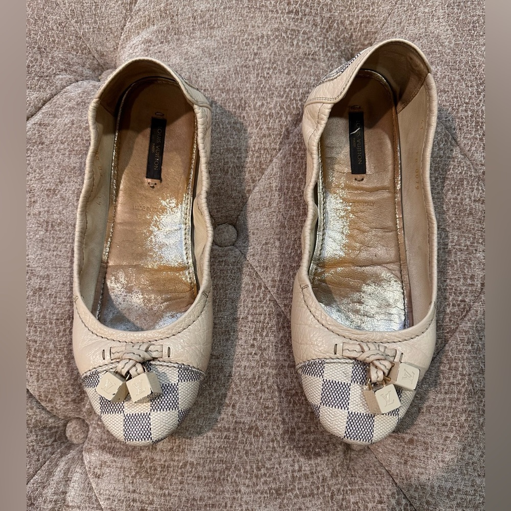 Louis Vuitton Ballet Flats